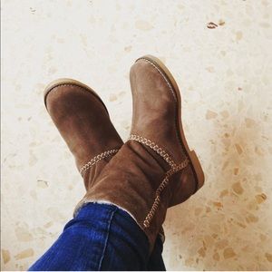 NIB Taupe Fur Lined Winter Cozy Warm Boots